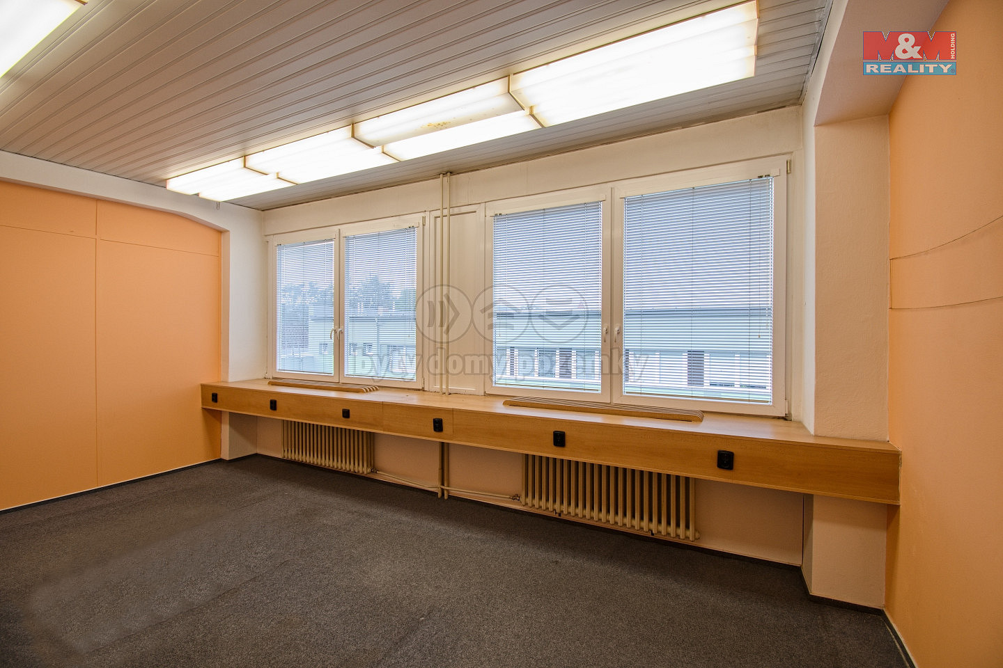 Pronájem kanceláře 28 m² — photo 2