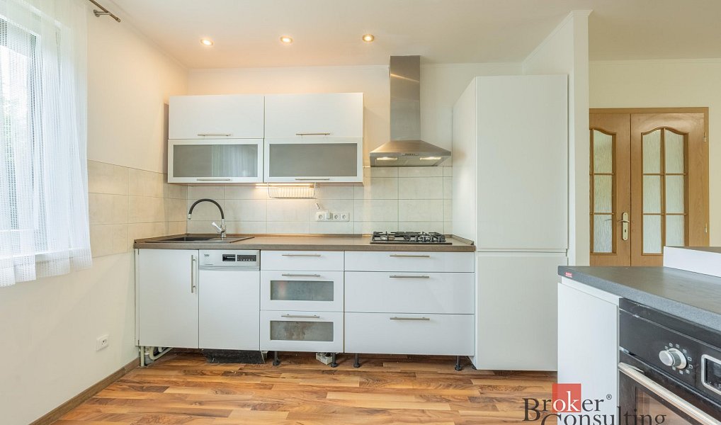 Prodej domu 91 m² s pozemkem 900 m², Tlustice – náhled fotky 3