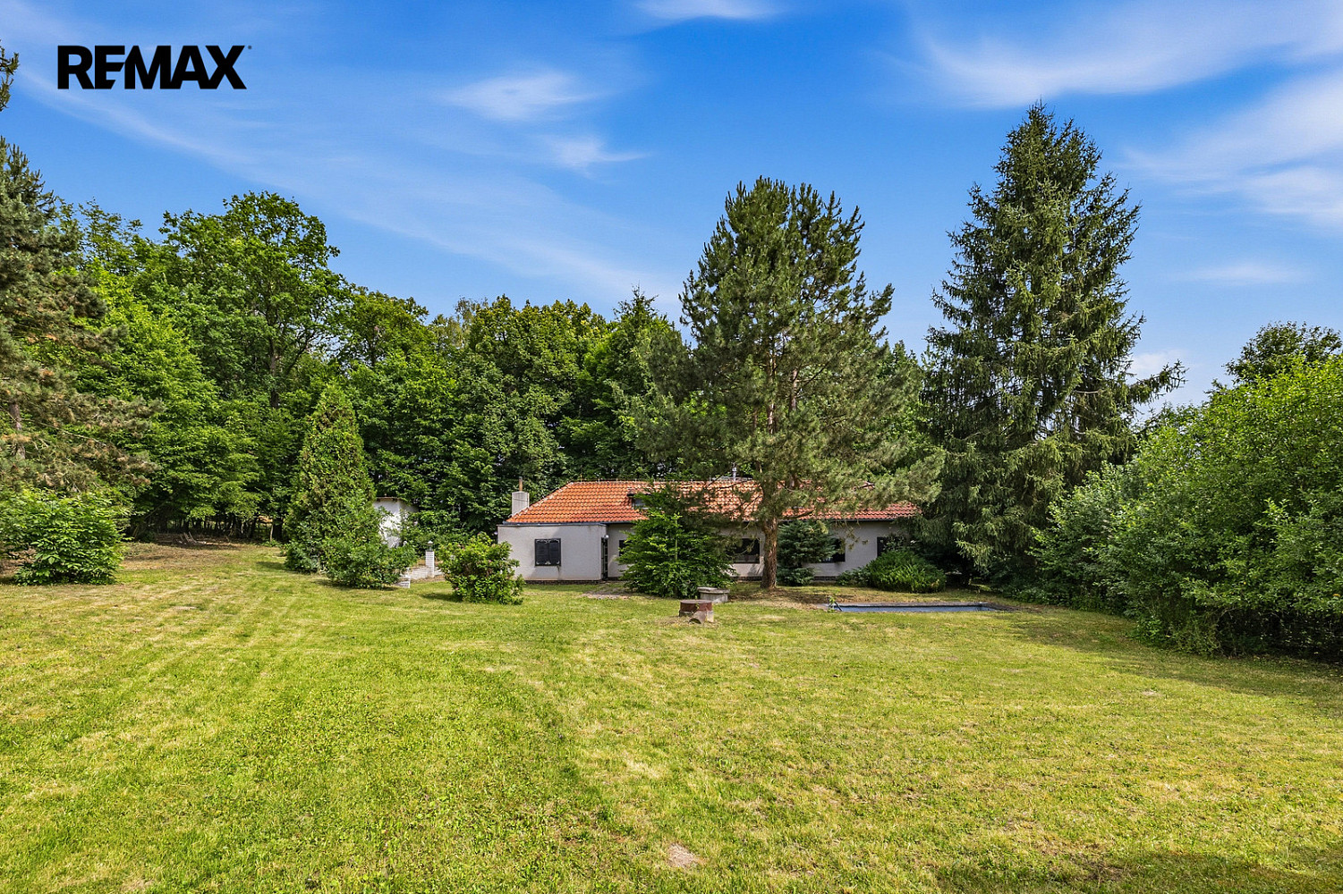 Prodej domu 224 m² s pozemkem 3 177 m² – pohled 2