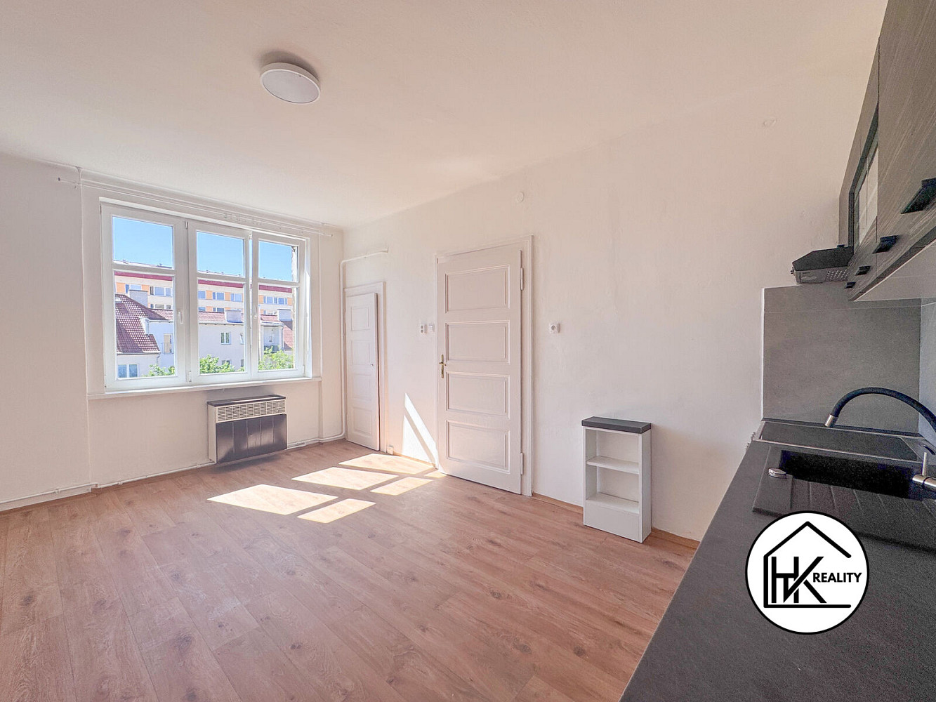 Pronájem bytu 1+1 49 m² – fotografie 4