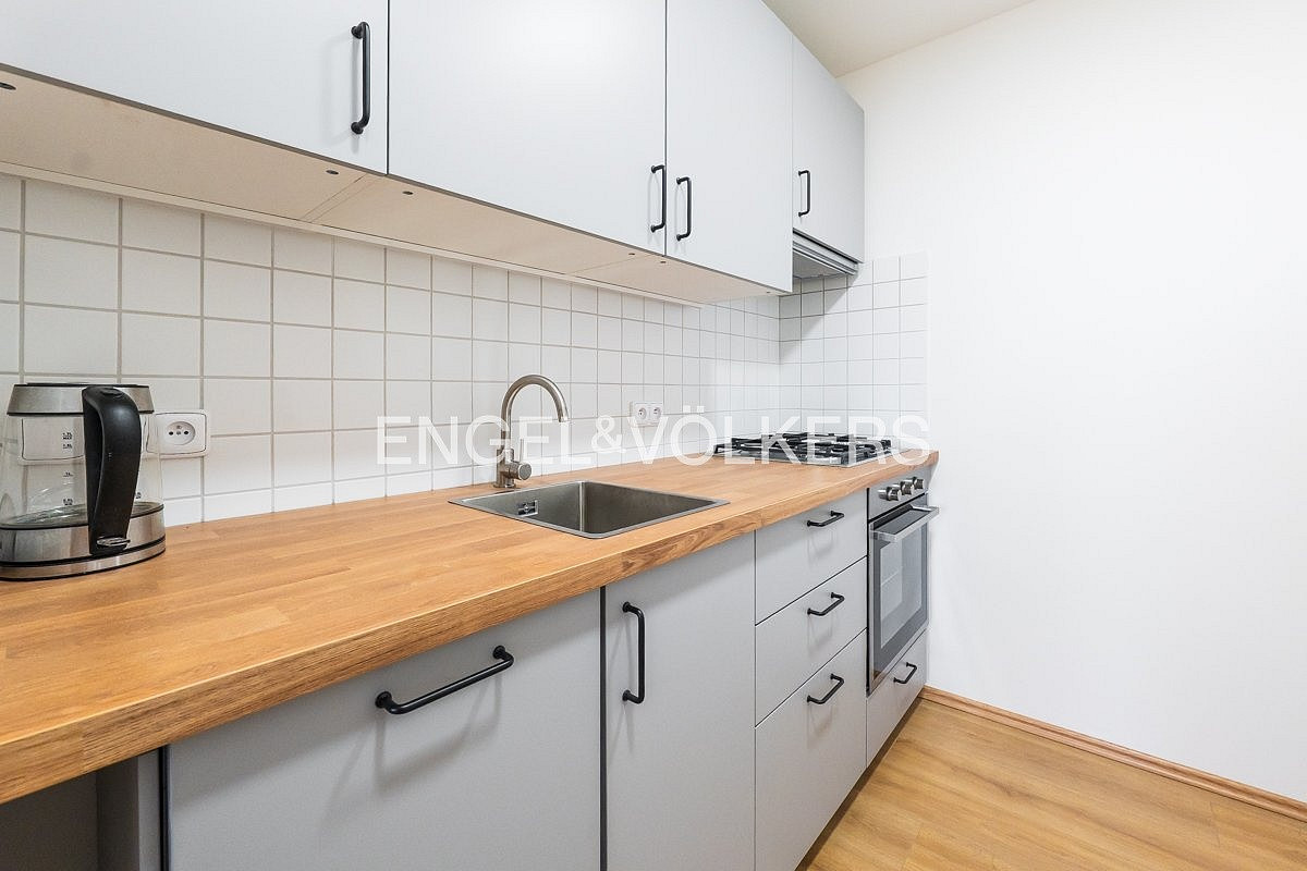 Pronájem bytu 2+kk 43 m² – fotografie 2
