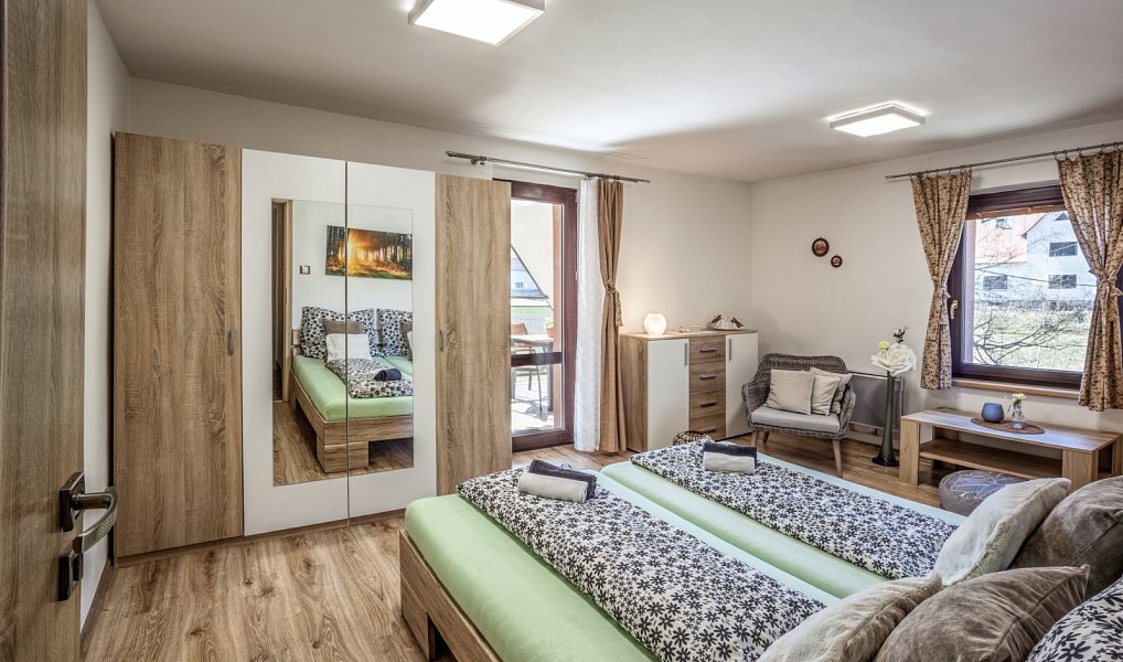 Prodej domu 300 m² s pozemkem 4 332 m², Karolinka – náhled fotky 20