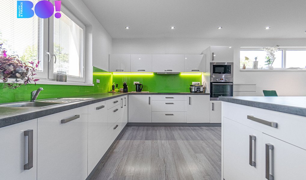 Prodej domu 235 m² s pozemkem 206 m², Kroměříž – náhled fotky 2