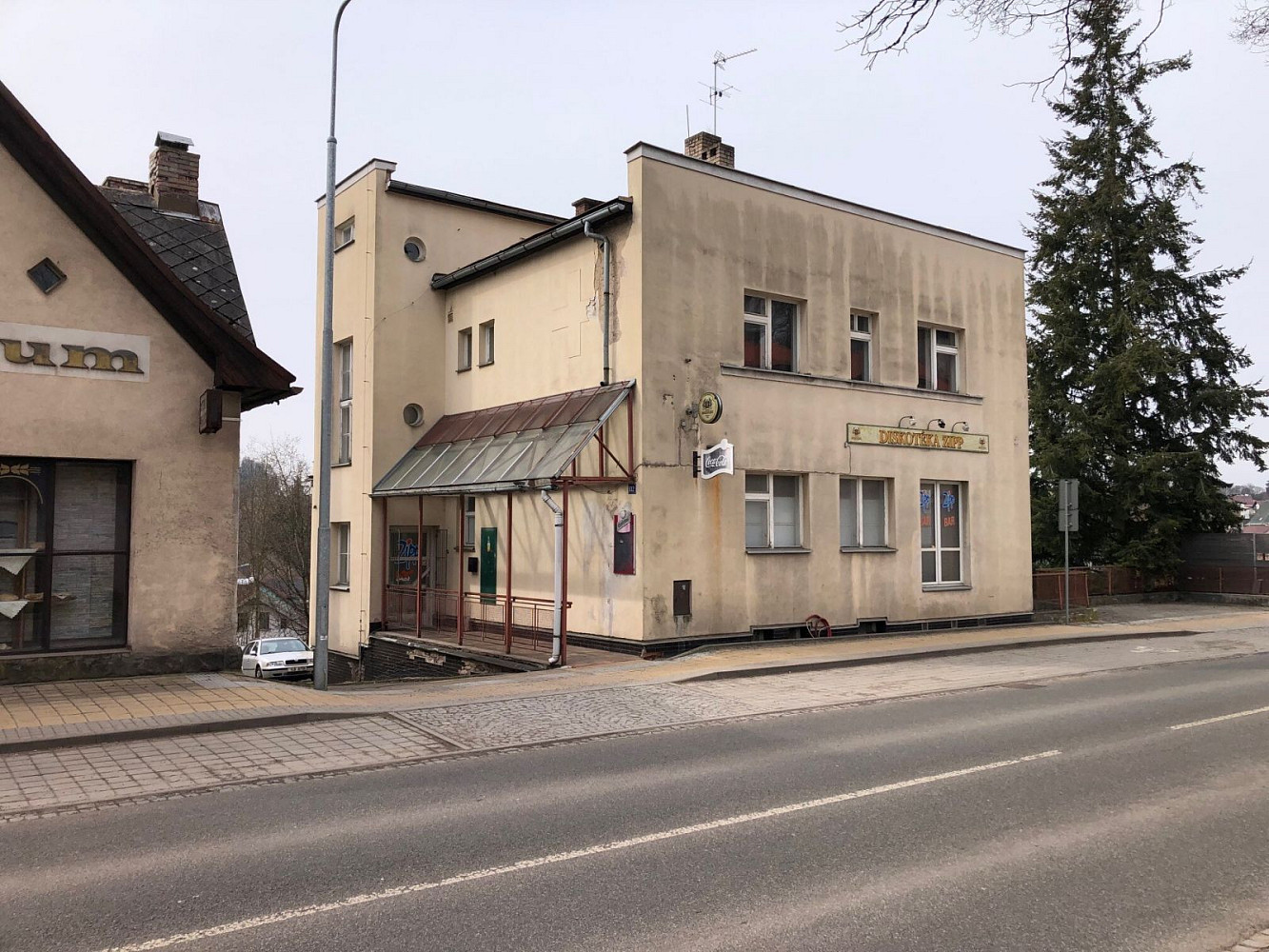 Prodej obchodních prostor 560 m²