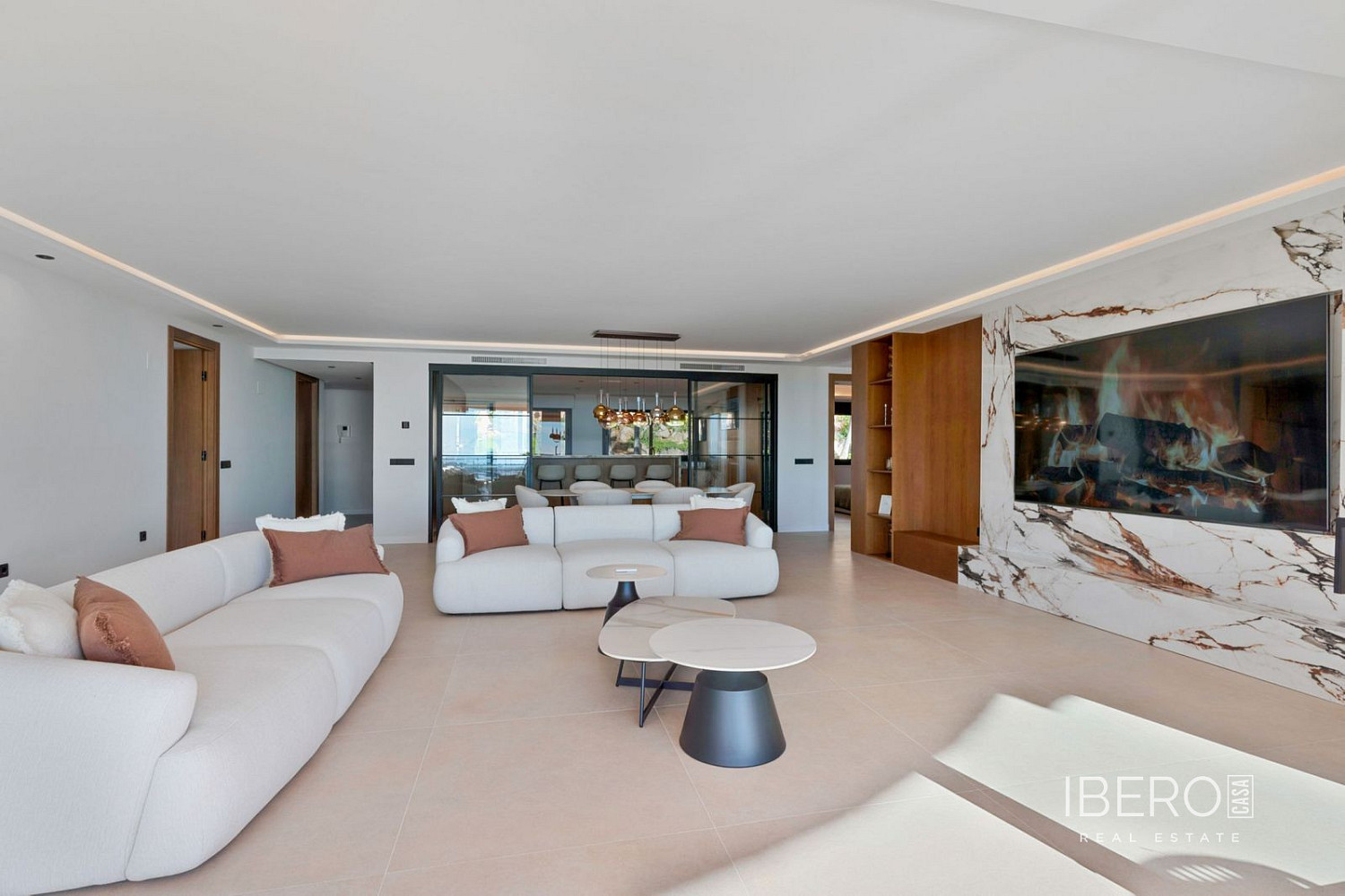 Piso 4+kk – Marbella, Nueva Andalucía - Más
