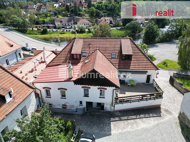 Prodej komerčního objektu (jiného typu) 930 m² – fotografie 2
