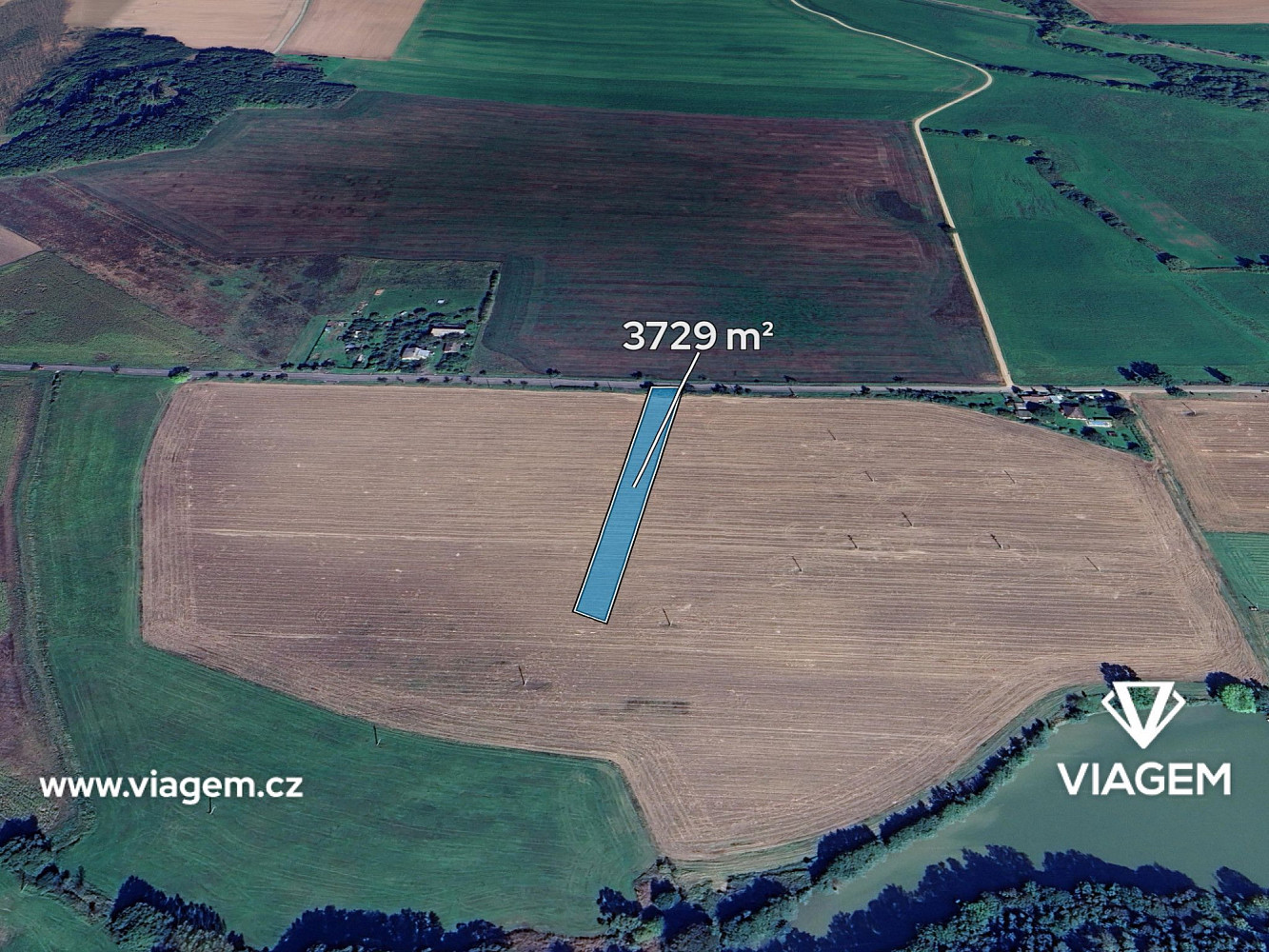 Prodej pole 1 864 m²