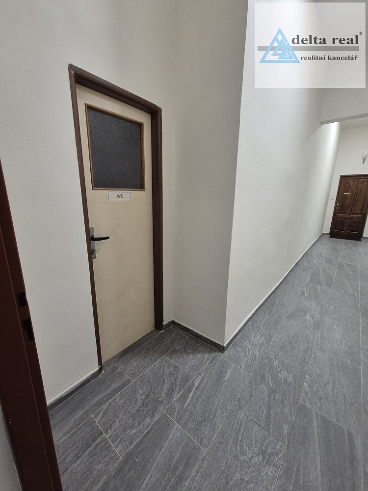 Pronájem kanceláře 38 m² – fotografie 5