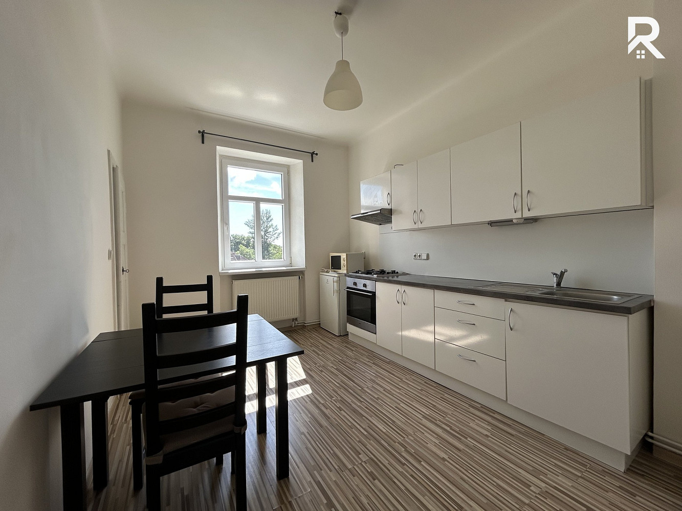 Pronájem bytu 1+1 47 m² — photo 2