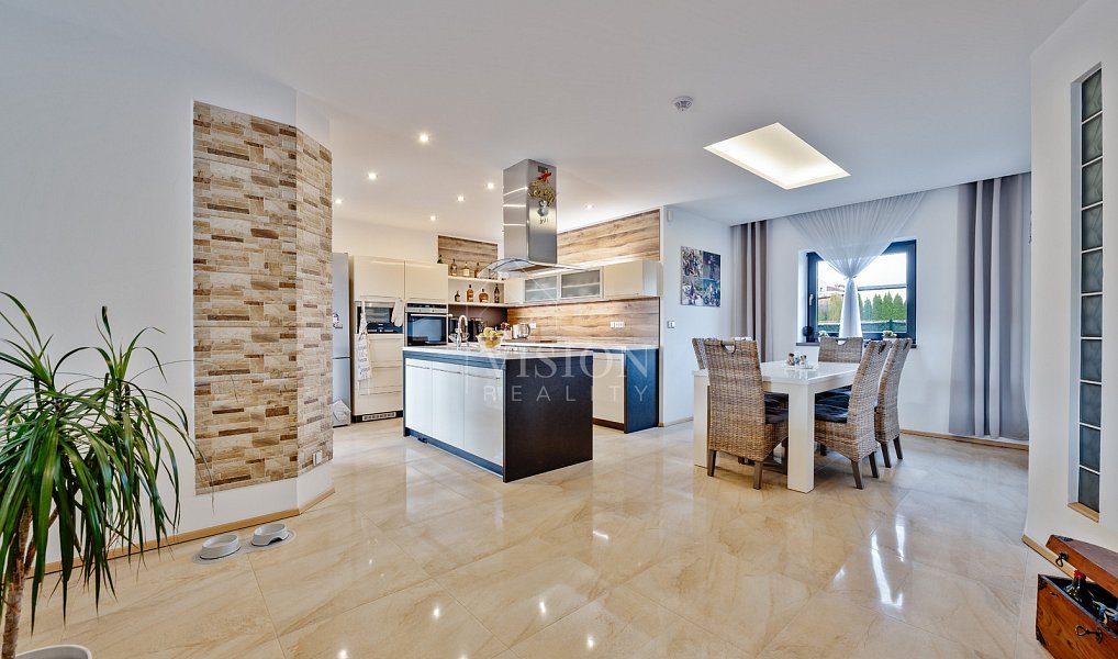Prodej domu 152 m² s pozemkem 758 m², Klatovy – náhled fotky 10