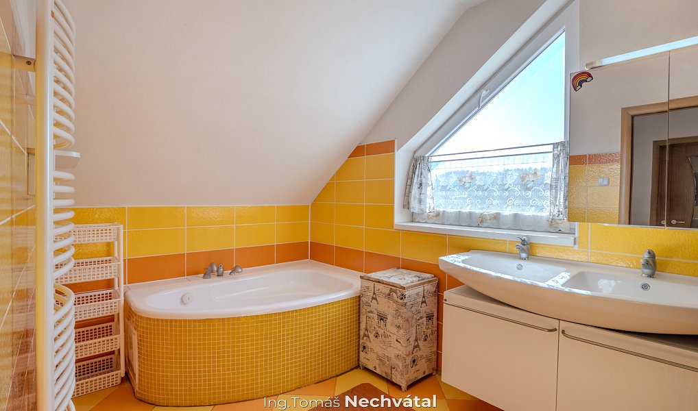 Prodej domu 121 m² s pozemkem 1 593 m², Kunštát – náhled fotky 25