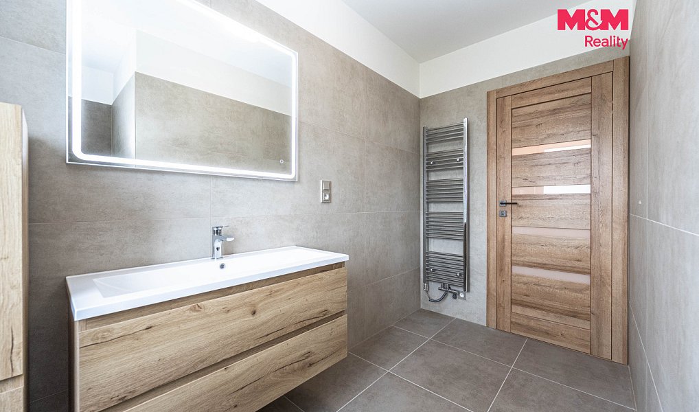 Prodej domu 248 m² s pozemkem 1 542 m², Žižice – náhled fotky 8