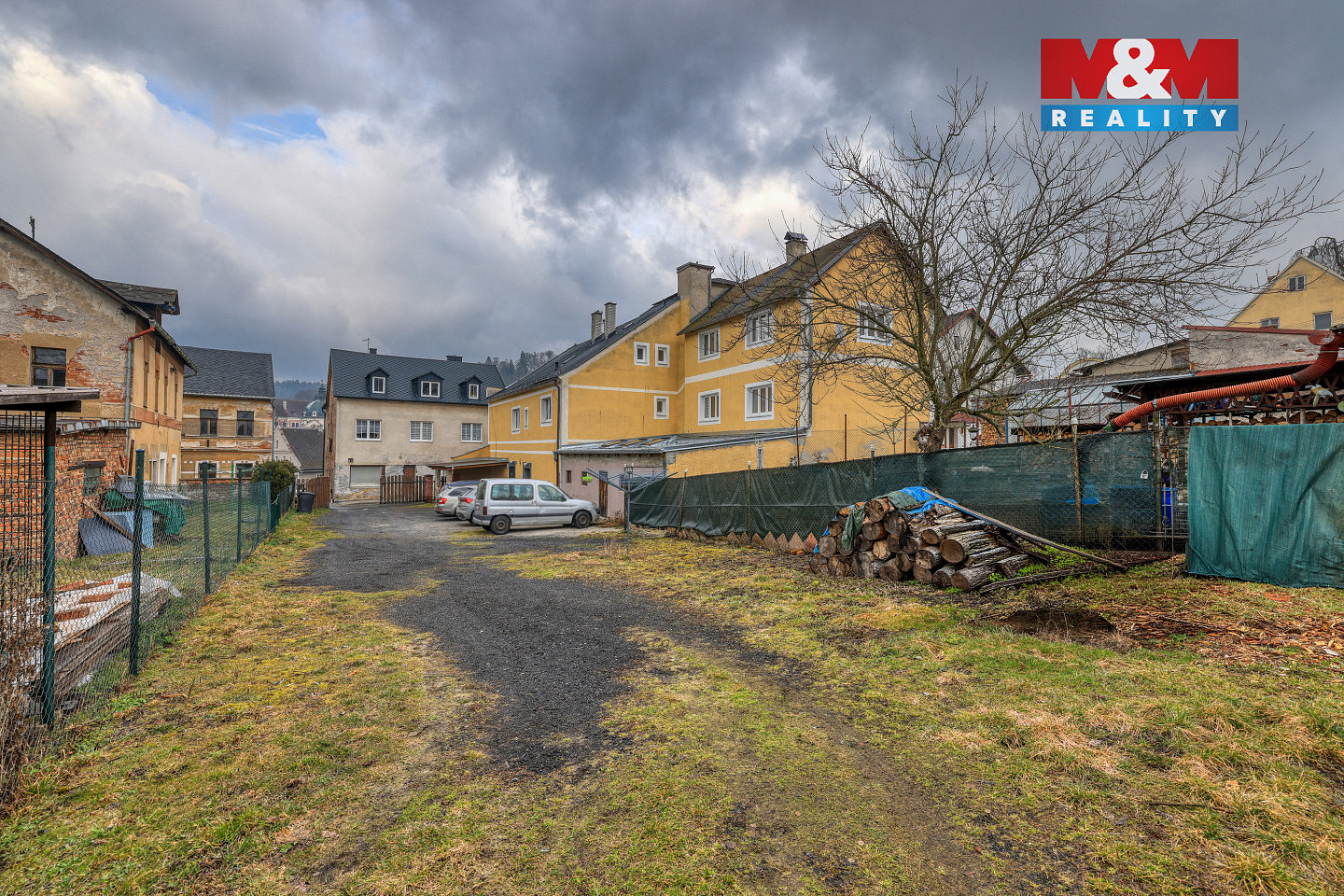 Prodej nájemního domu, činžáku 219 m² — photo 2