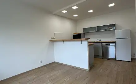 Pronájem bytu 2+kk 41 m², U Hvězdy, Kladno - Kročehlavy