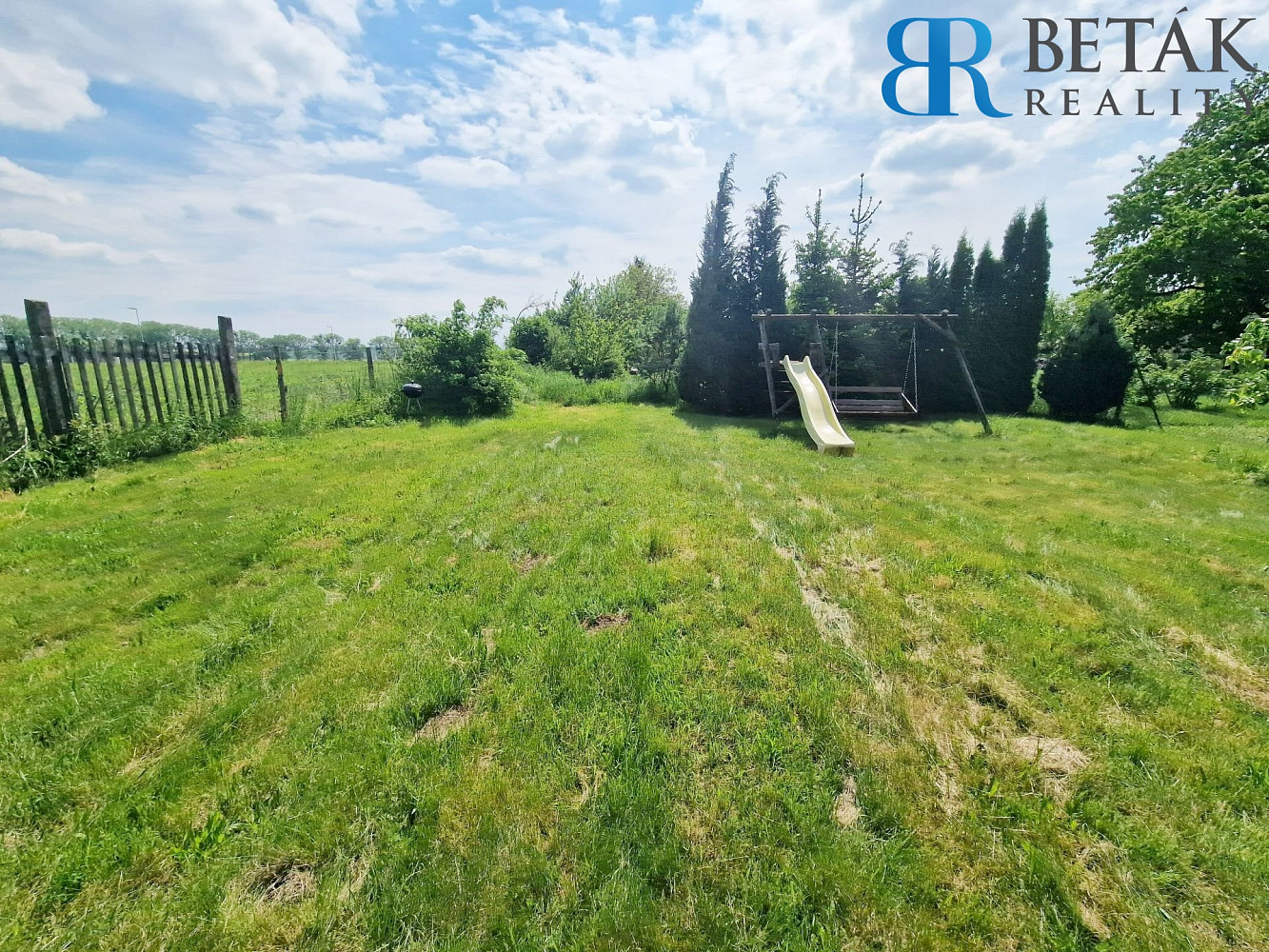 Prodej stavebního pozemku 1 409 m² – fotografie 5