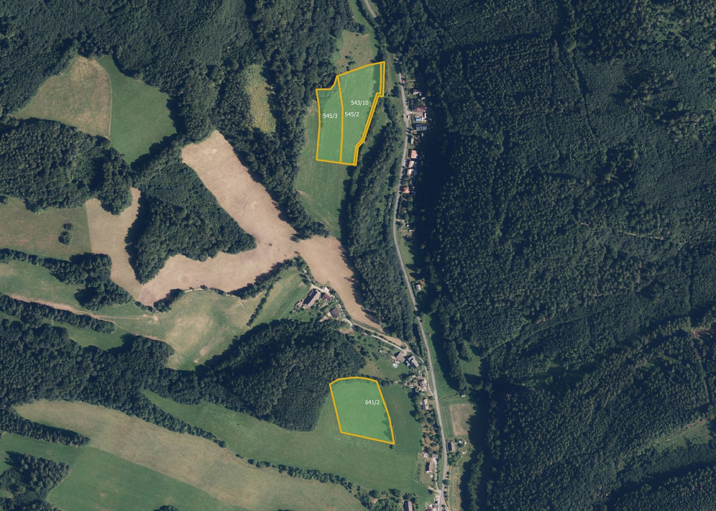 Prodej pole 31 498 m²