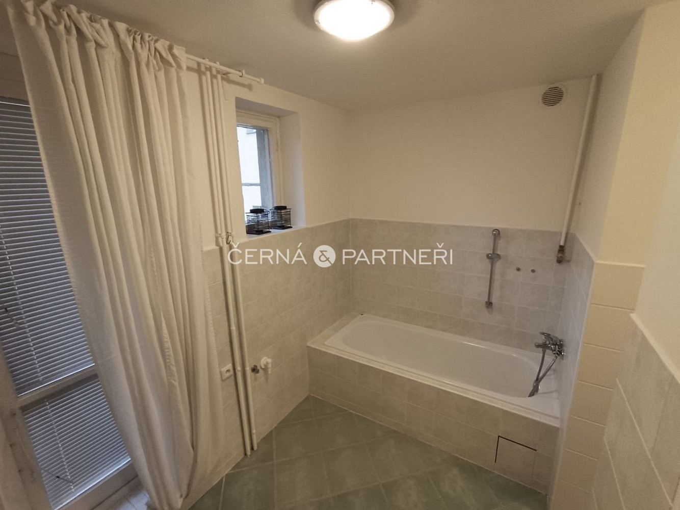 Pronájem bytu 1+1 47 m² — photo 3