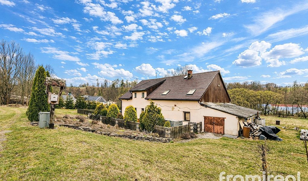 Prodej domu 180 m² s pozemkem 1 481 m², Lomnice – náhled fotky 3