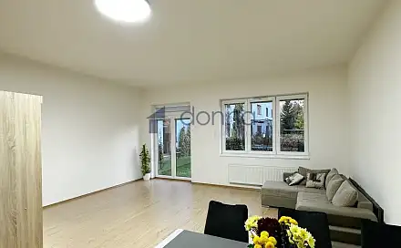 Pronájem bytu 1+kk 66 m²
