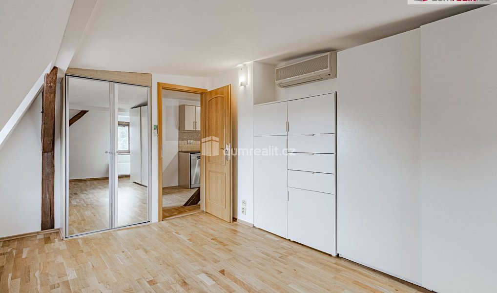 Prodej bytu 3+kk 100 m², Karlovy Vary – náhled fotky 15
