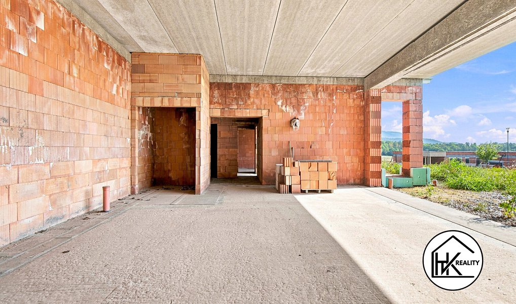 Prodej domu 268 m² s pozemkem 1 122 m², Dubí – náhled fotky 7