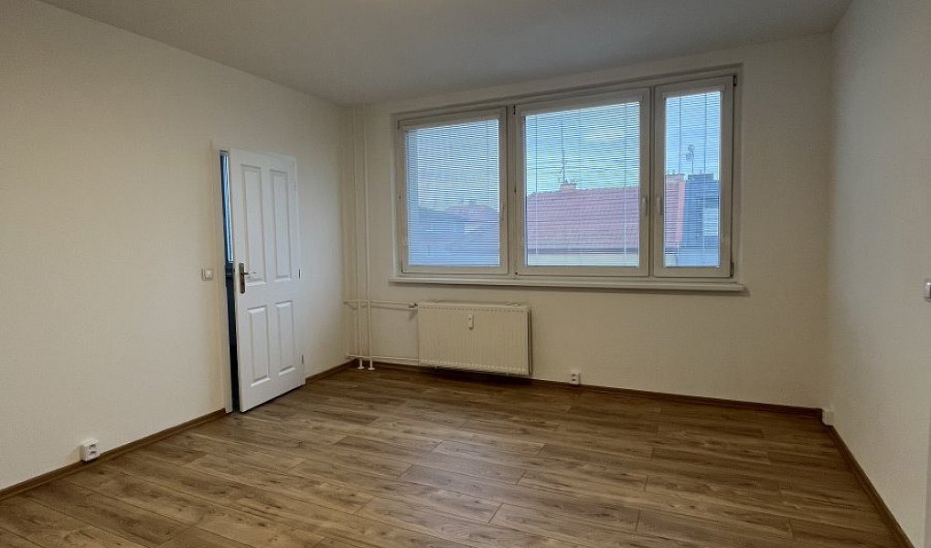 Pronájem bytu 2+1 43 m², Olomouc – náhled fotky 2