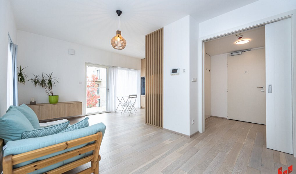 Pronájem bytu 2+kk 44 m², Praha – náhled fotky 3