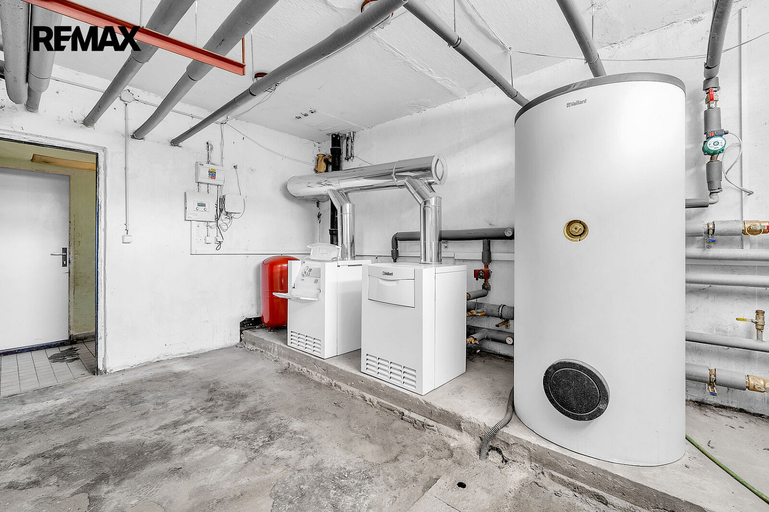Prodej nájemního domu, činžáku 642 m² – fotografie 4