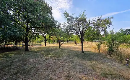 Prodej stavebního pozemku 1 199 m²
