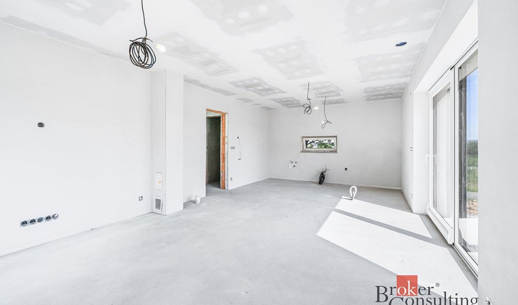 Prodej domu 152 m² s pozemkem 935 m², Kamenný Újezd – náhled fotky 4