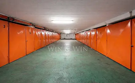 Prodej garáže 17 m2, Praha - Troja