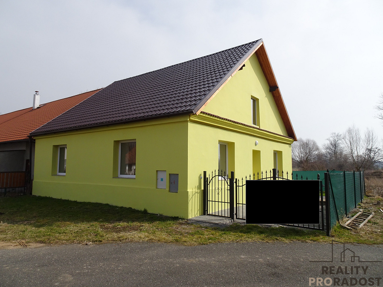Maja, 100 m², krunt 245 m²
