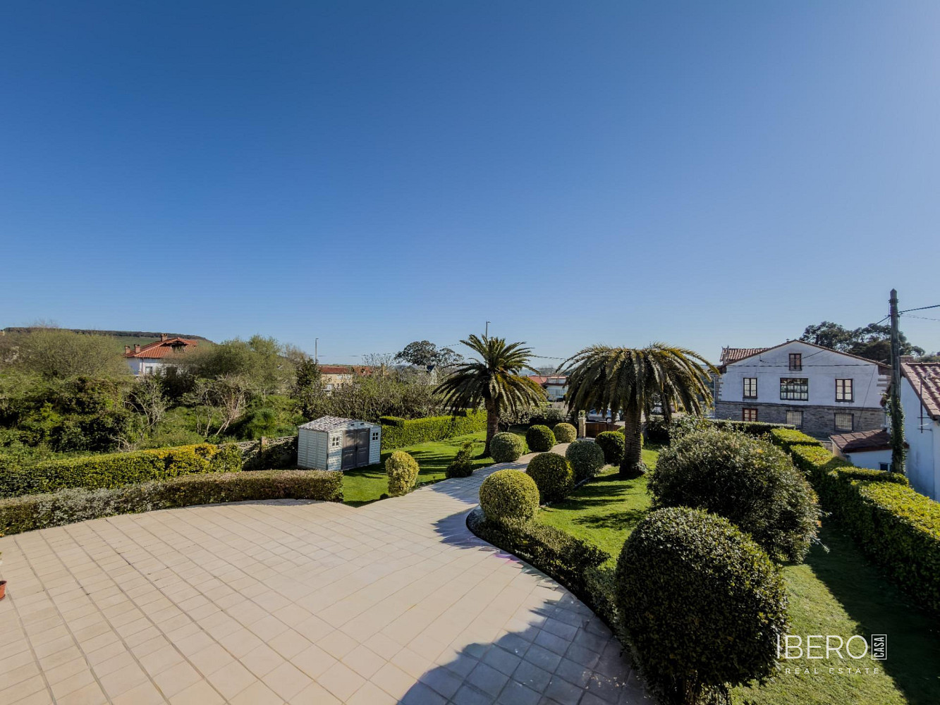 Prodej domu 1 784 m² s pozemkem 1 474 m² — photo 2