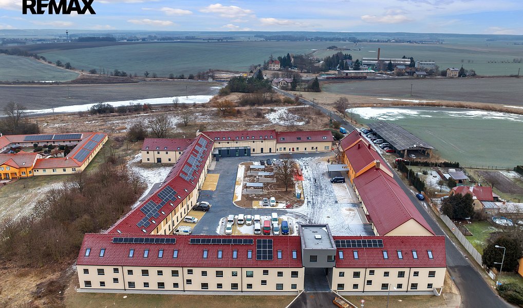 Pronájem bytu 2+1 35 m², Luštěnice – náhled fotky 6