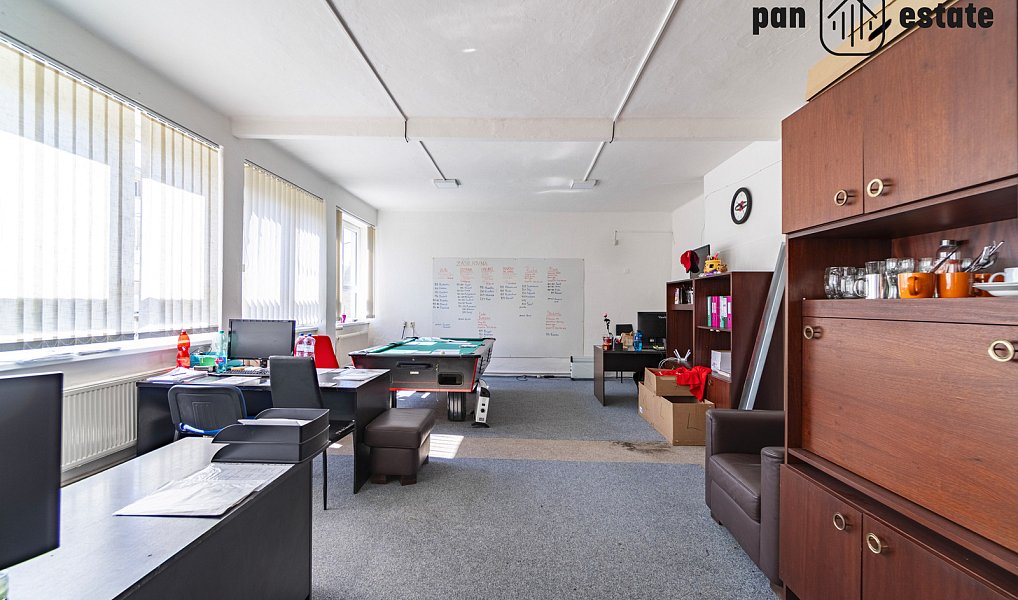 Prodej kanceláře 1 300 m², Zlín – náhled fotky 9