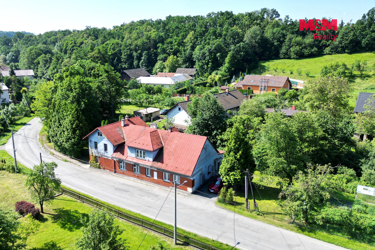 Prodej domu 210 m² s pozemkem 936 m² – fotografie 2
