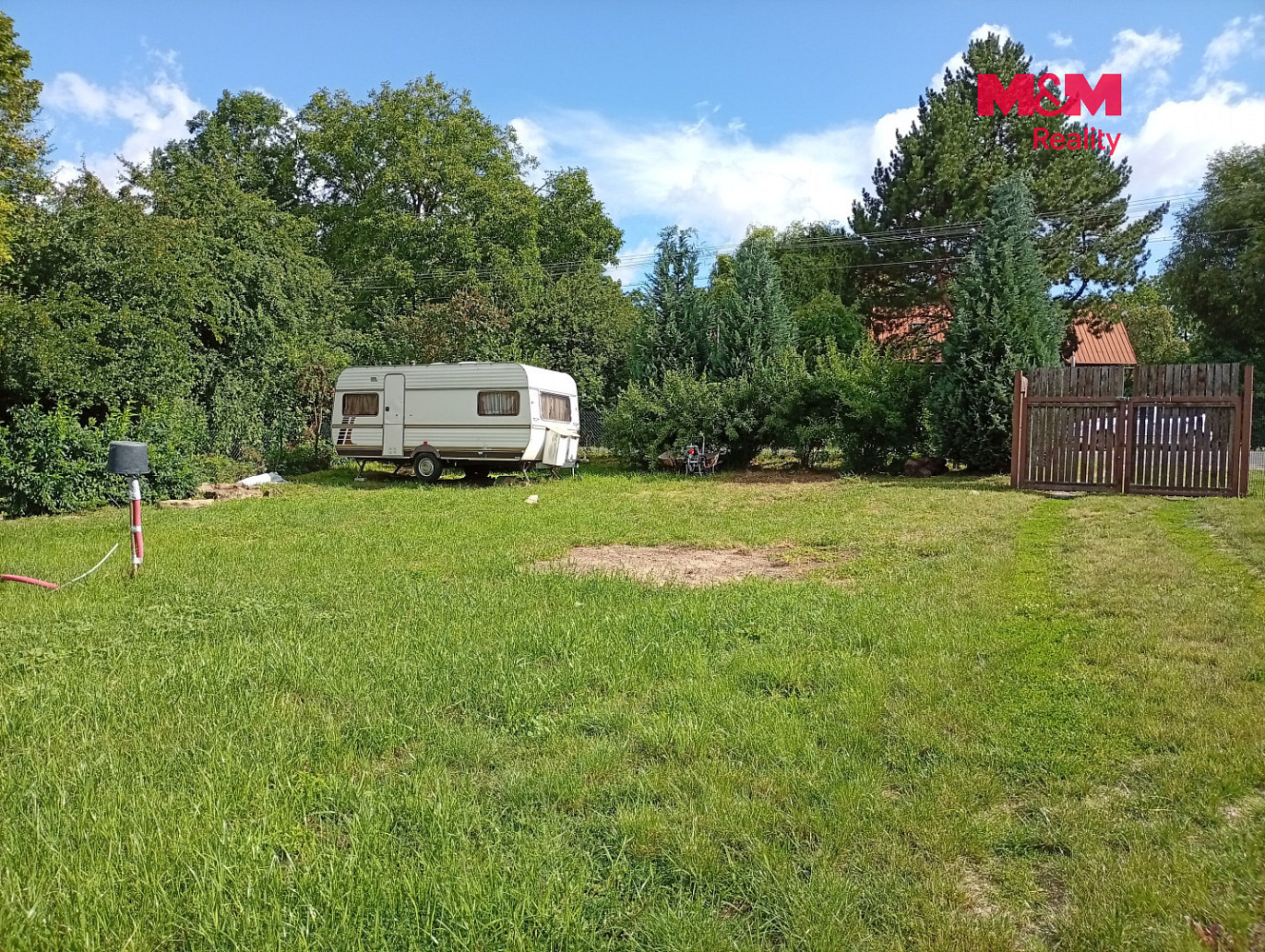 Prodej stavebního pozemku 757 m² — photo 2