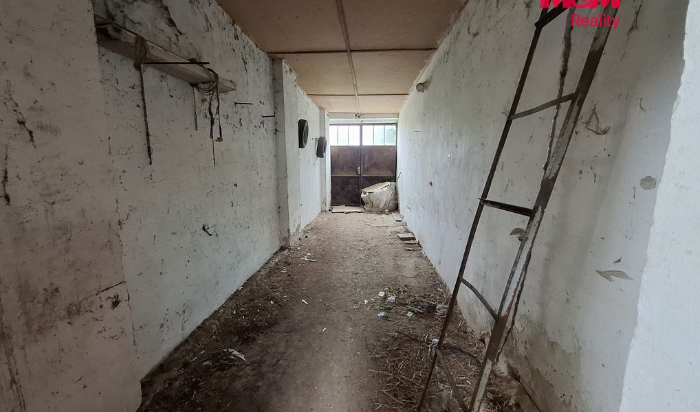 Prodej domu 180 m² s pozemkem 827 m², Vlkoš – náhled fotky 9