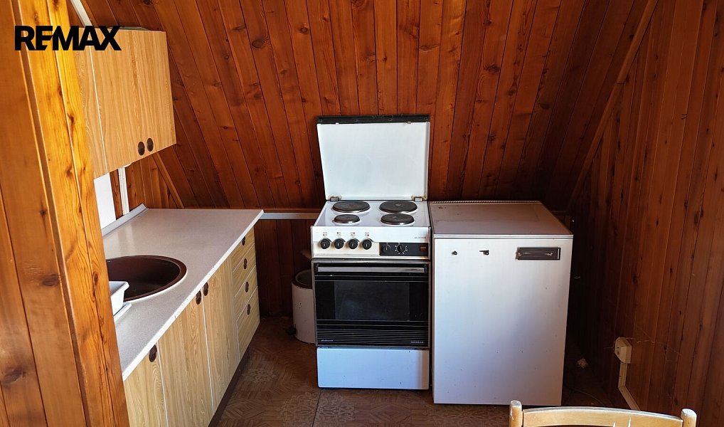Prodej ubytovacího objektu 657 m², Rajnochovice – náhled fotky 9