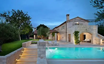 Prodej domu 309 m² s pozemkem 1 226 m², Višnjan, Istarska županija, Chorvatsko
