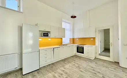 Pronájem bytu 2+kk 87 m²