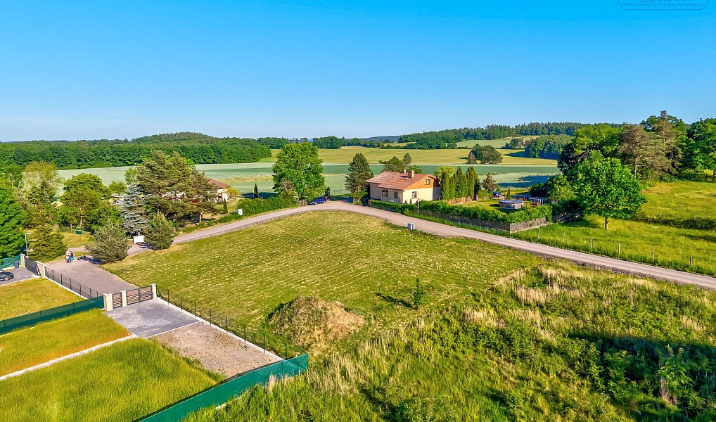 Prodej stavebního pozemku 1 088 m², Pičín – náhled fotky 2