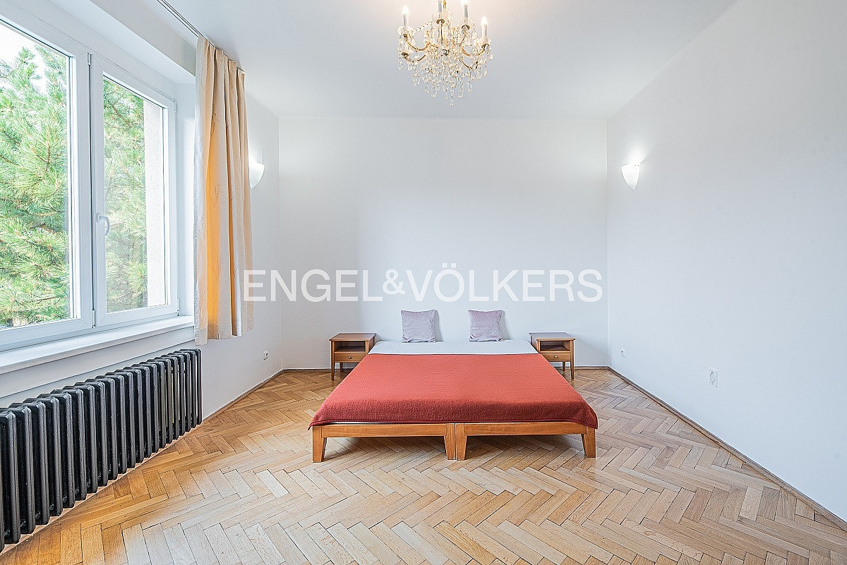 Pronájem bytu 4+1 149 m² — photo 5