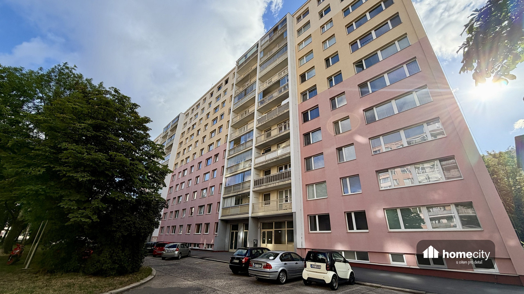 Pronájem bytu 1+kk 28 m² — photo 3