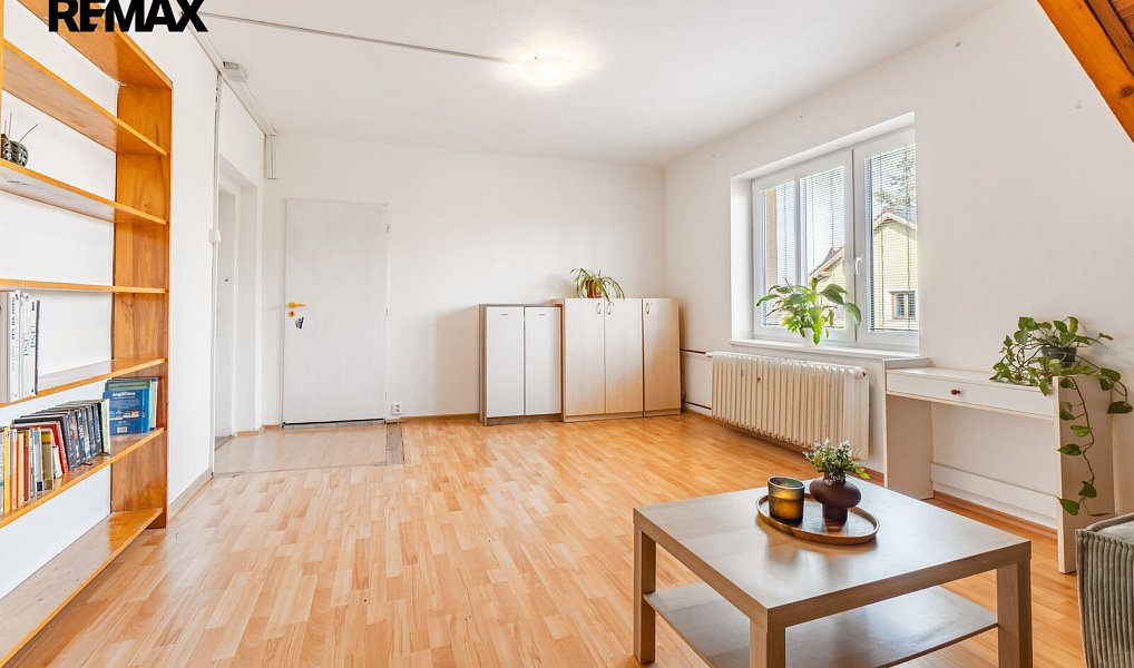 Prodej domu 163 m² s pozemkem 1 205 m², Šestajovice – náhled fotky 18