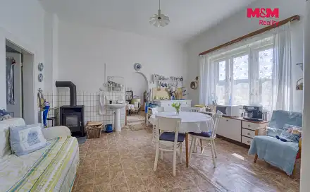 Prodej domu 203 m² s pozemkem 2 654 m², Kařez, okres Rokycany