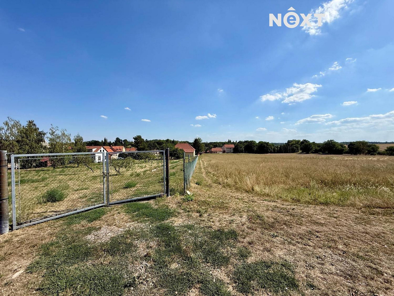 Prodej stavebního pozemku 1 214 m² – fotografie 3
