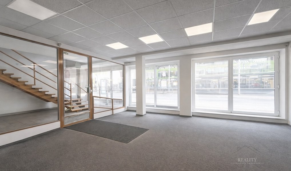 Prodej obchodních prostor 965 m², Dobruška – náhled fotky 2