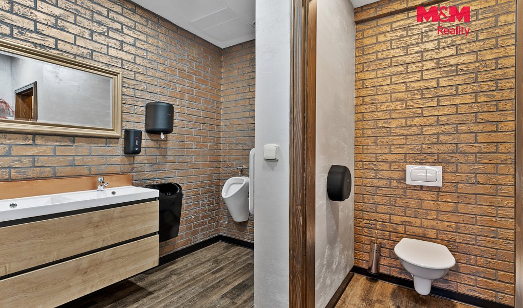 Prodej restaurace 889 m², Jablonec nad Nisou – náhled fotky 9
