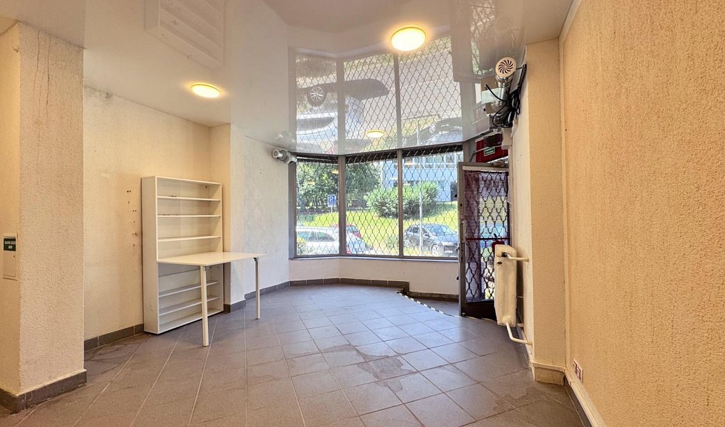 Pronájem obchodních prostor 17 m², Most – náhled fotky 3